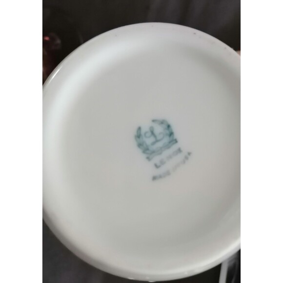 Vintage Lenox Ivory Bone China Pitcher mid century modern 6.5" Made in USA 24oz - Picture 3 of 3